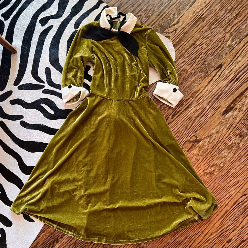 Tailor & Twirl Vintage Reproduction Green Velvet Dress